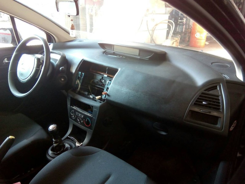 citroën c4 berlina del año 2005