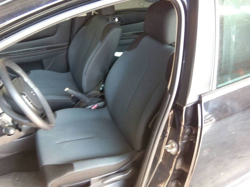 citroën c4 berlina del año 2005