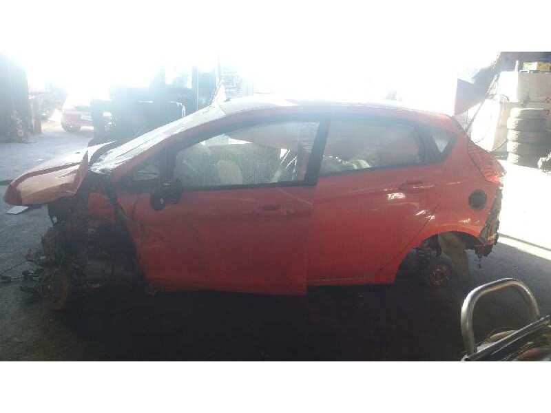 ford fiesta (ccn) del año 2013
