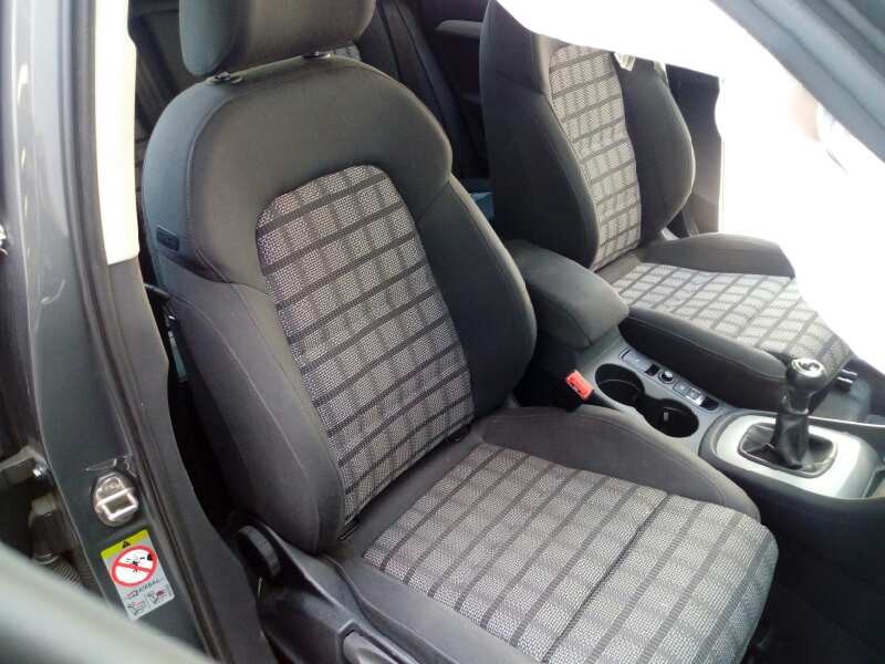 audi q3 (8ug) del año 2015