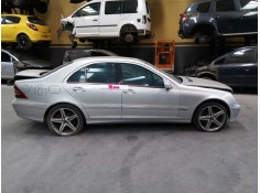 mercedes-benz clase c (w203) berlina del año 2000