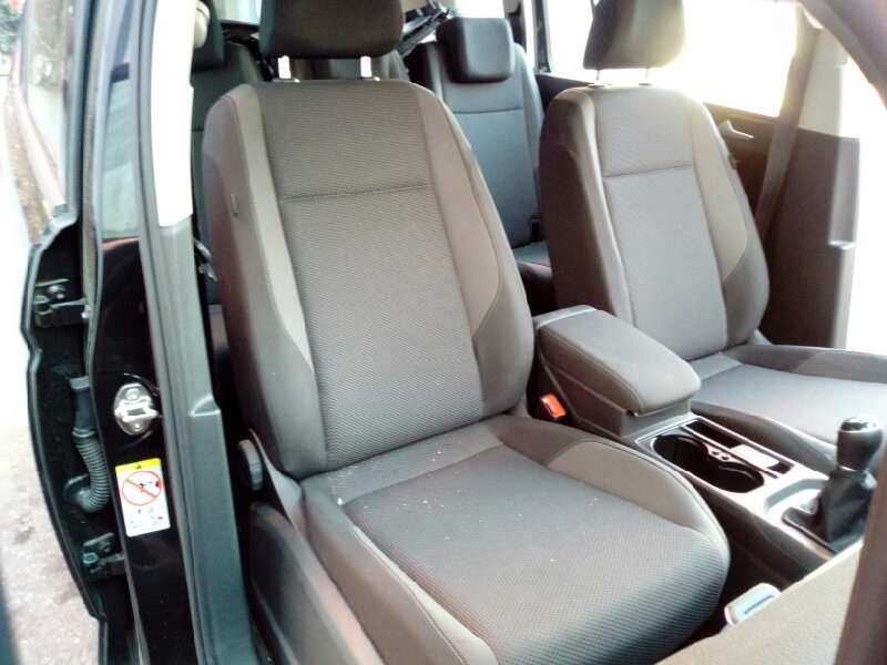 volkswagen touran (5t1) del año 2018