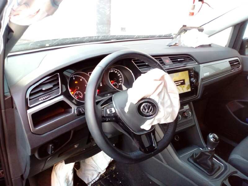 volkswagen touran (5t1) del año 2018