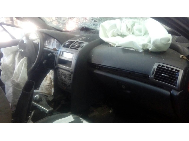 peugeot 407 del año 2004