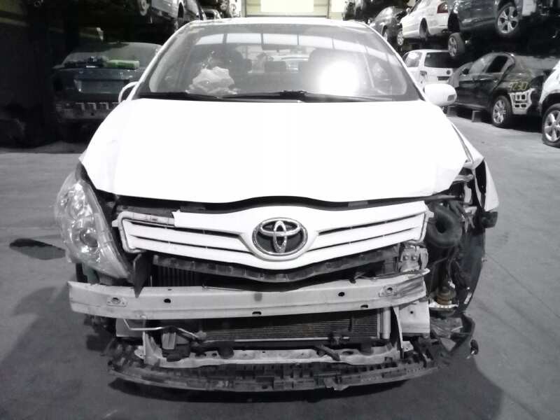 toyota auris del año 2012