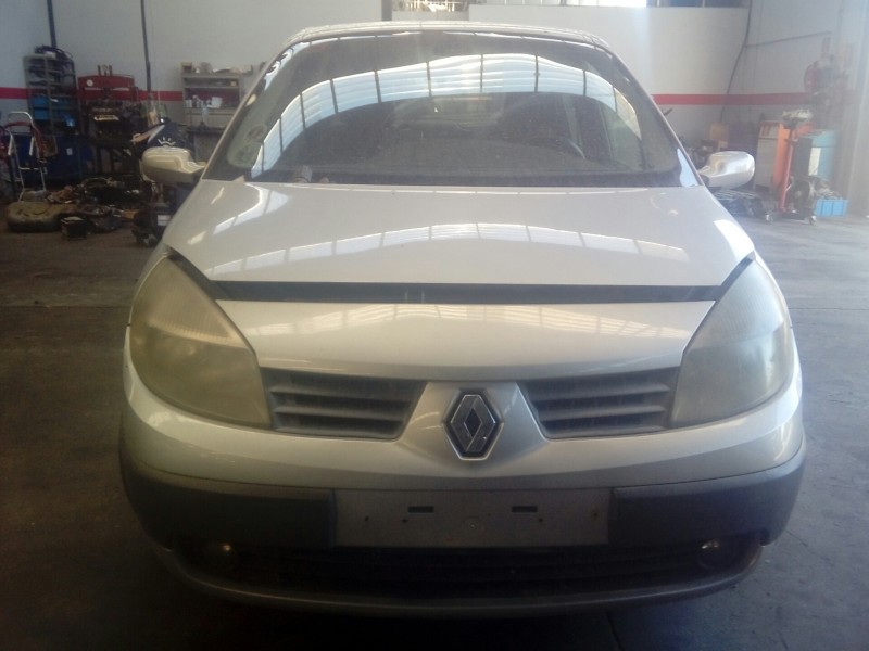 renault scenic ii del año 2005