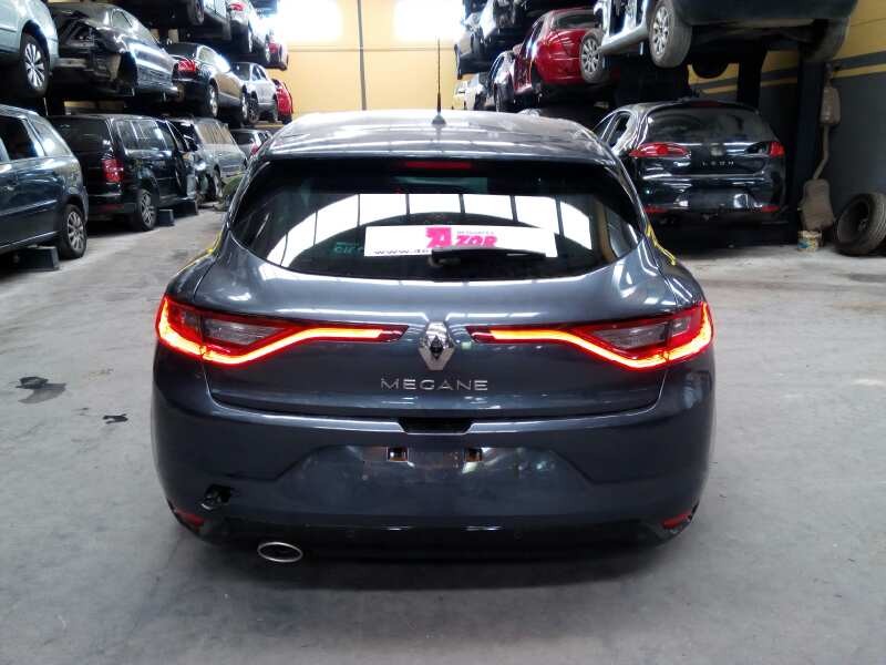 renault megane iv berlina 5p del año 2017