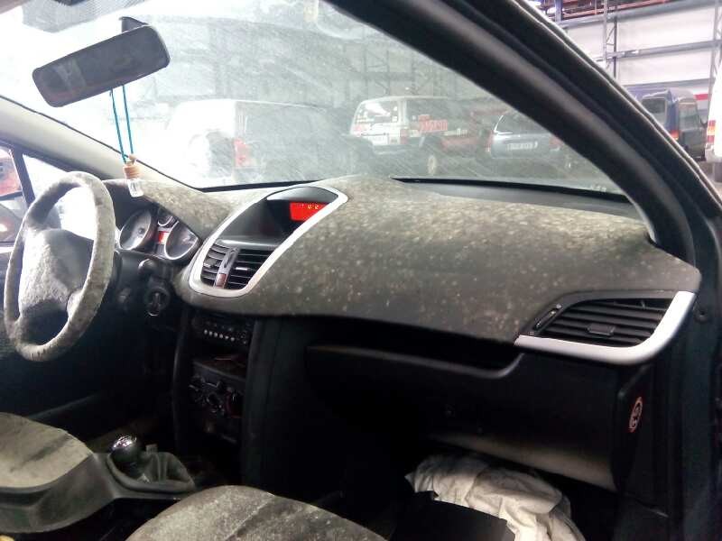 peugeot 207 del año 2006