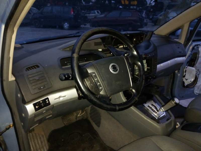ssangyong rodius del año 2006