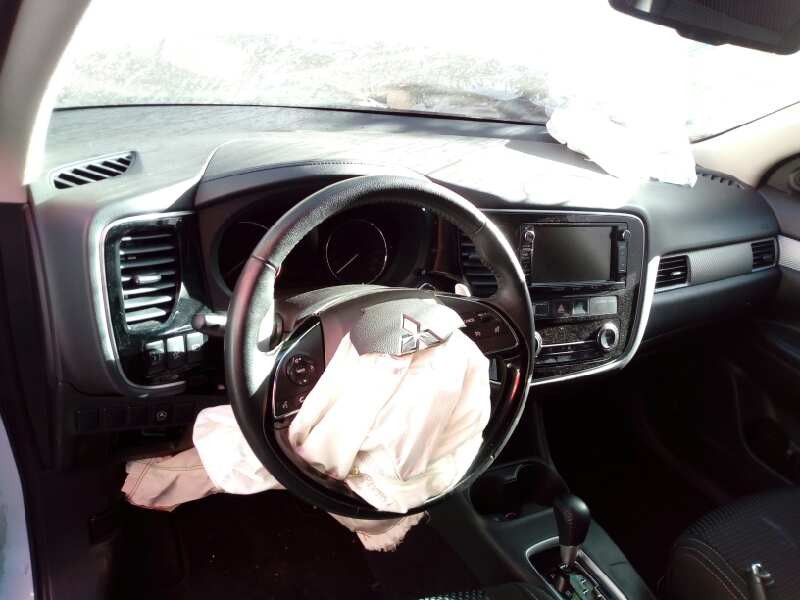 mitsubishi outlander (gf0) del año 2016