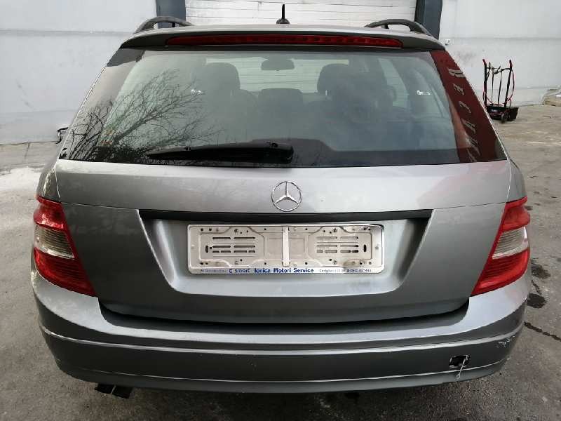 mercedes-benz clase c (w204) familiar del año 2008