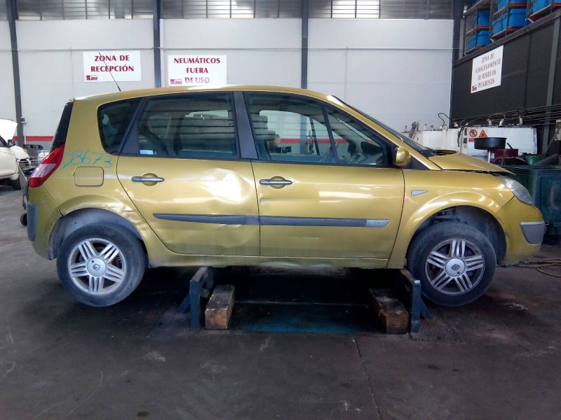 renault scenic ii del año 2003