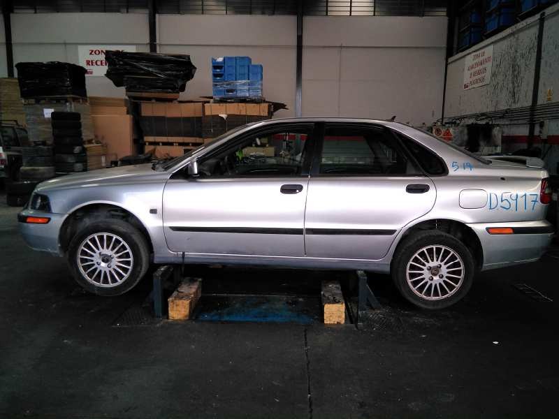 volvo s40 berlina del año 2003