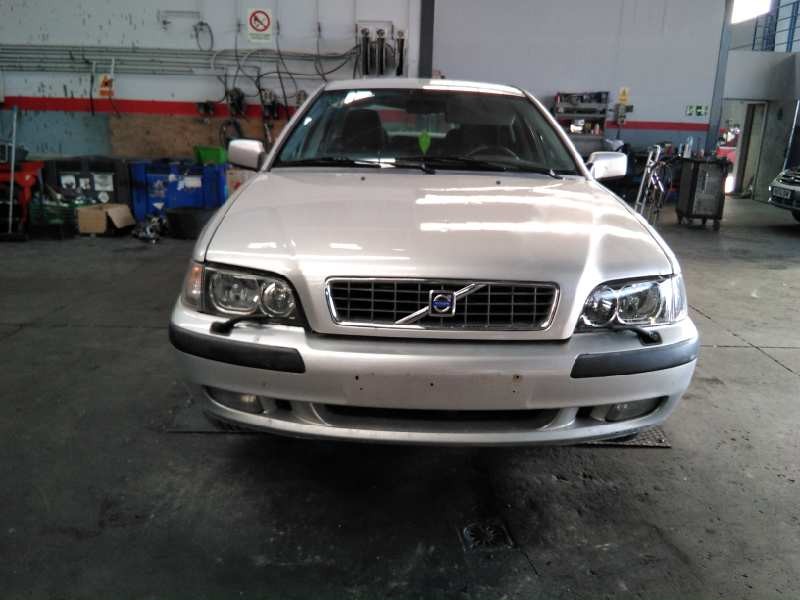 volvo s40 berlina del año 2003