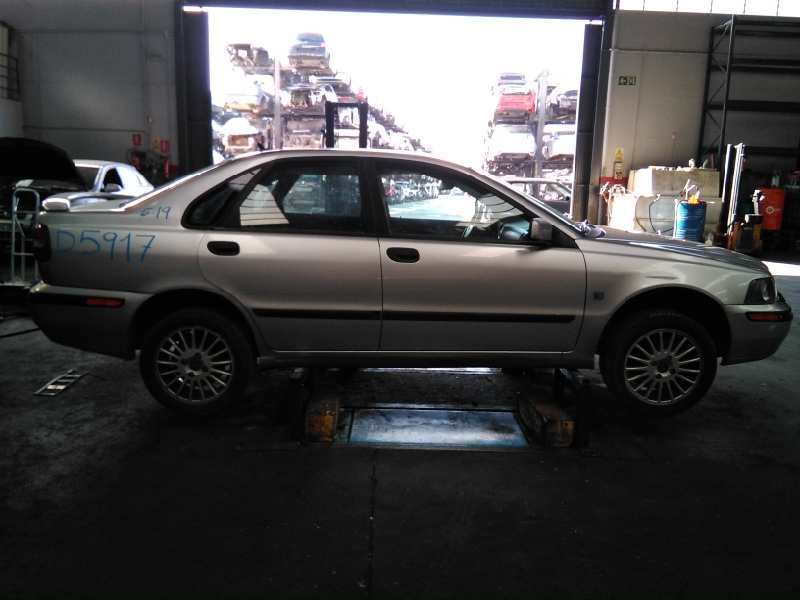 volvo s40 berlina del año 2003