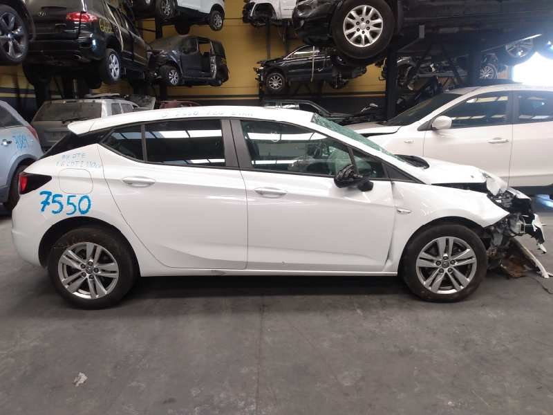 opel astra k lim. 5türig del año 2018