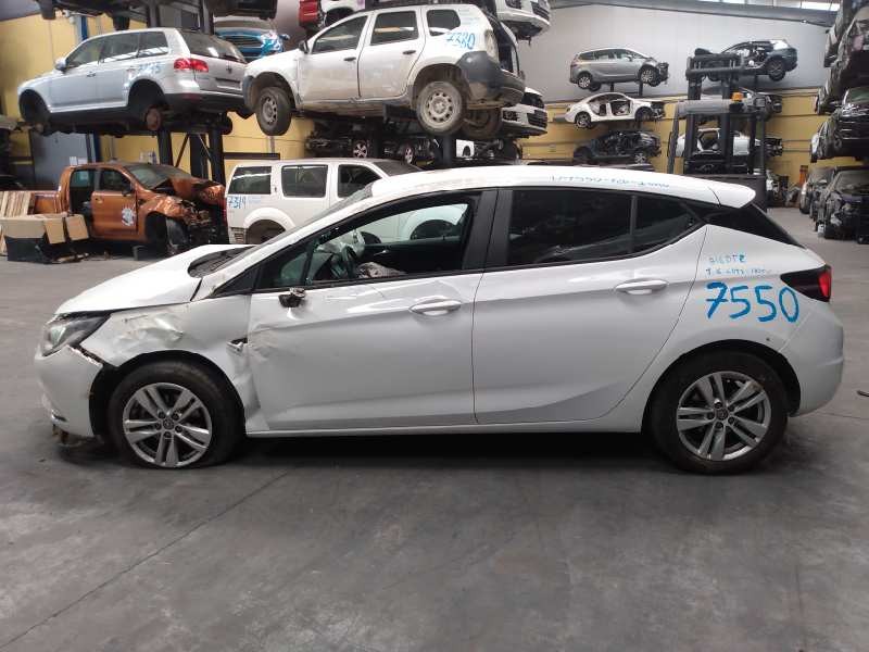 opel astra k lim. 5türig del año 2018
