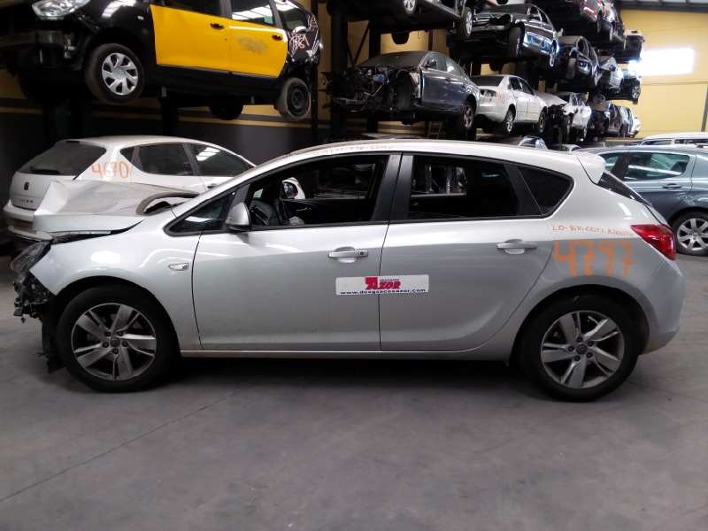 opel astra j lim. del año 2015