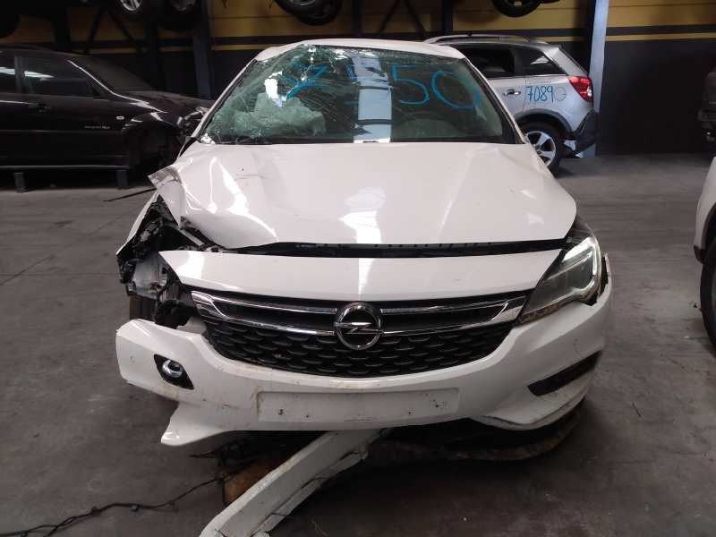 opel astra k lim. 5türig del año 2018