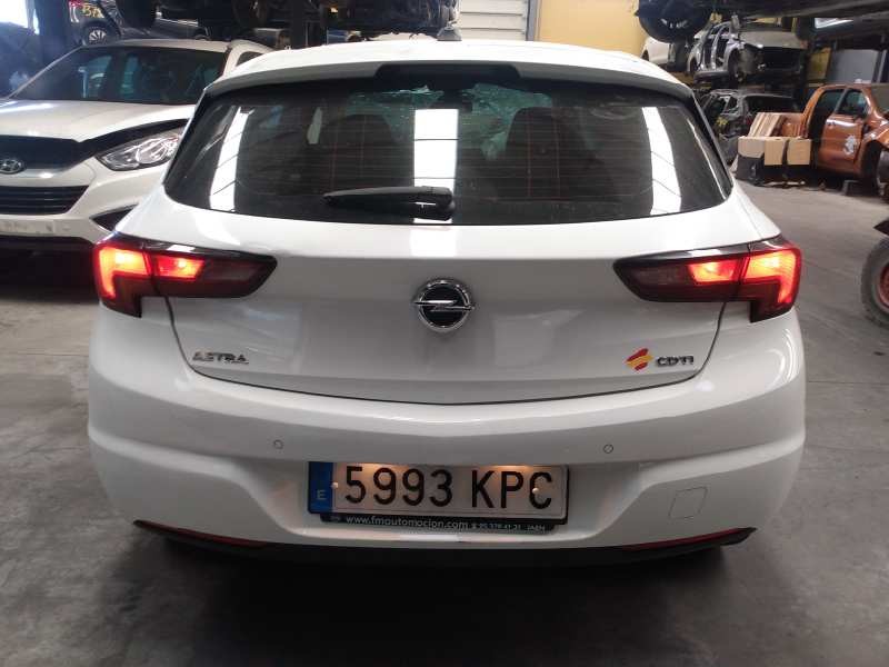 opel astra k lim. 5türig del año 2018