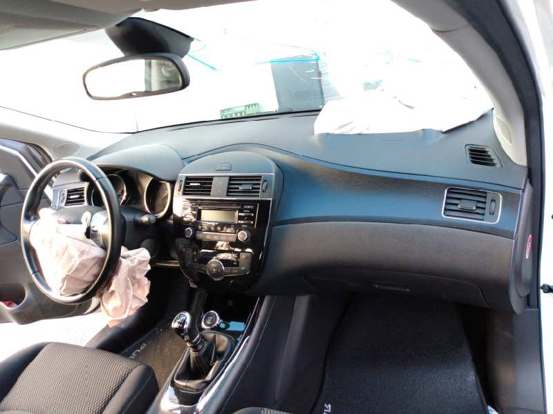 nissan pulsar (c13) del año 2015