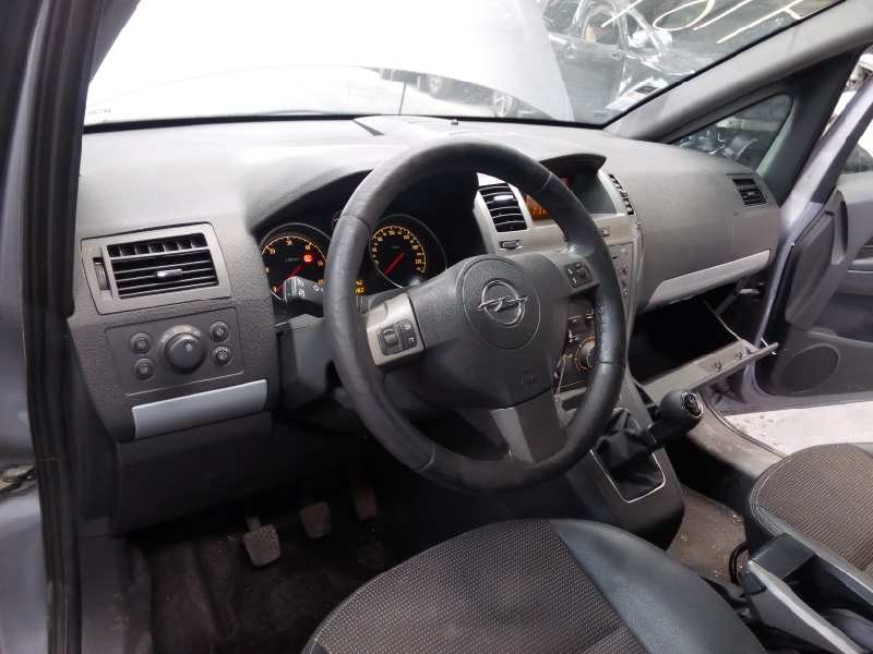 opel zafira b del año 2007