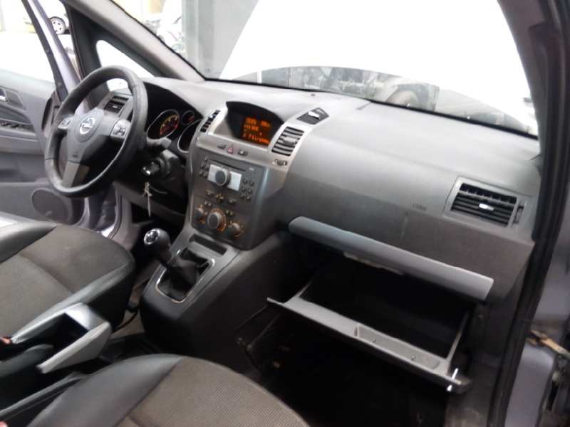 opel zafira b del año 2007