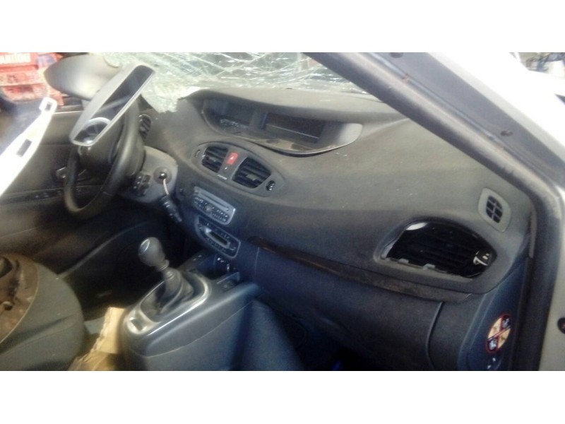 renault scenic iii del año 2011