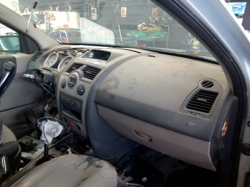 renault megane ii berlina 3p del año 2003