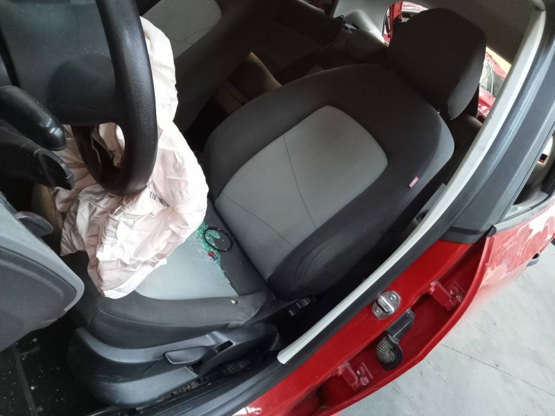 seat ibiza (6j5) del año 2013