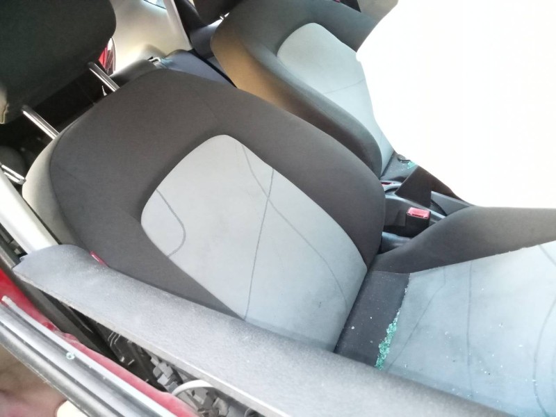 seat ibiza (6j5) del año 2013