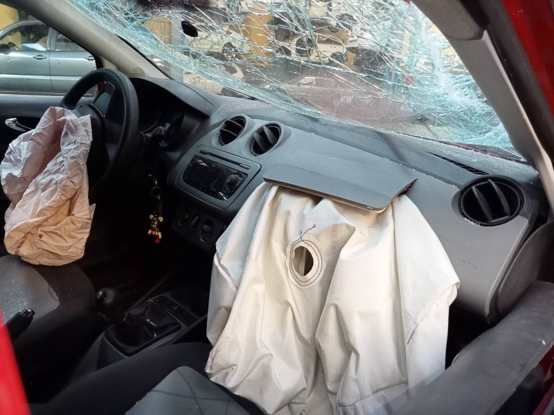 seat ibiza (6j5) del año 2013