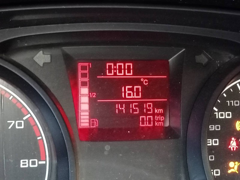 seat ibiza (6j5) del año 2013