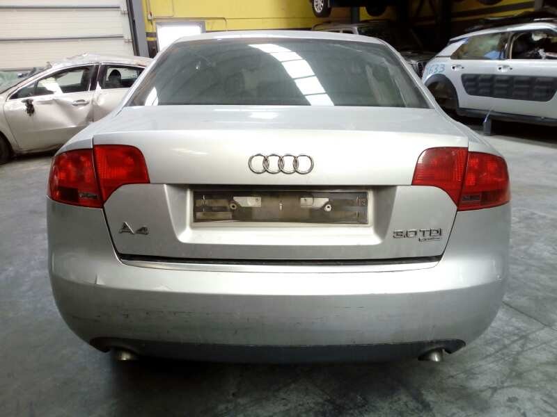 audi a4 berlina (8e) del año 2004