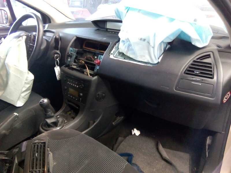 citroën c4 berlina del año 2008