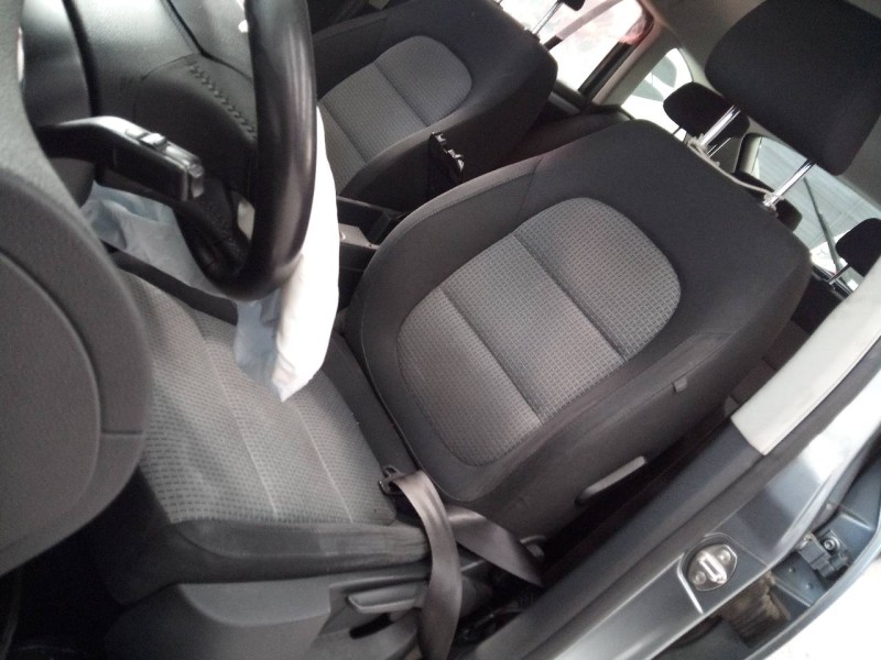 skoda superb combi (3t5) del año 2010