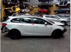 opel astra j sports tourer del año 2012