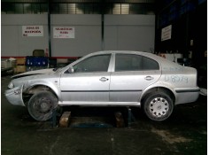 skoda octavia berlina (1u2) del año 2001