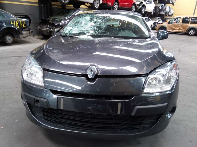 renault megane iii berlina 5 p del año 2009
