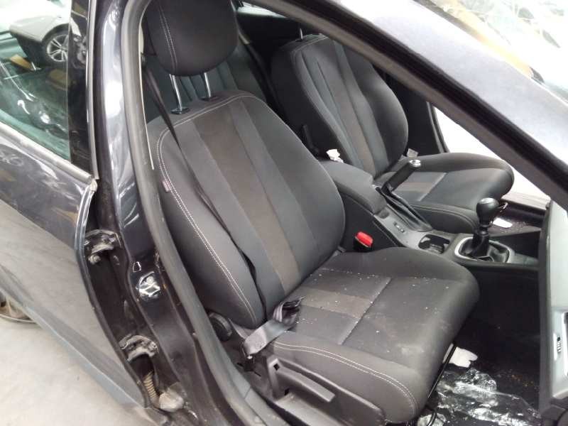 renault megane iii berlina 5 p del año 2009