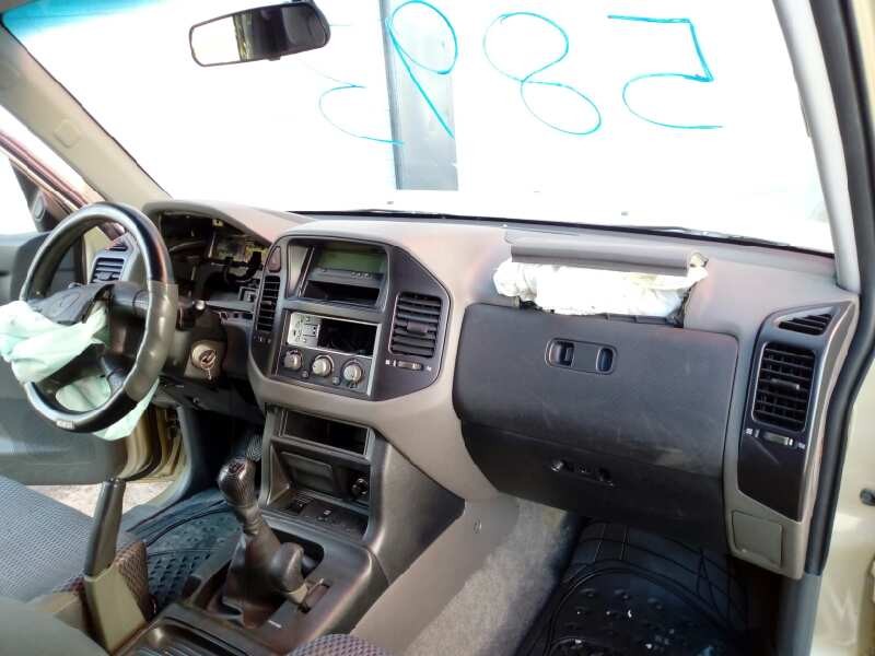 mitsubishi montero (v60/v70) del año 2002