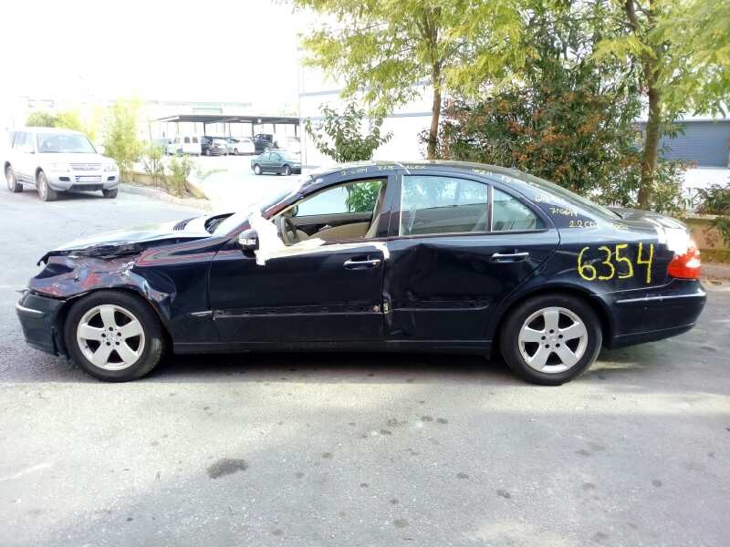 mercedes-benz clase e (w211) berlina del año 2003