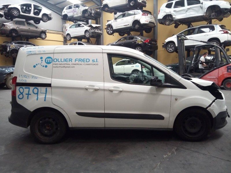 ford transit courier del año 2016
