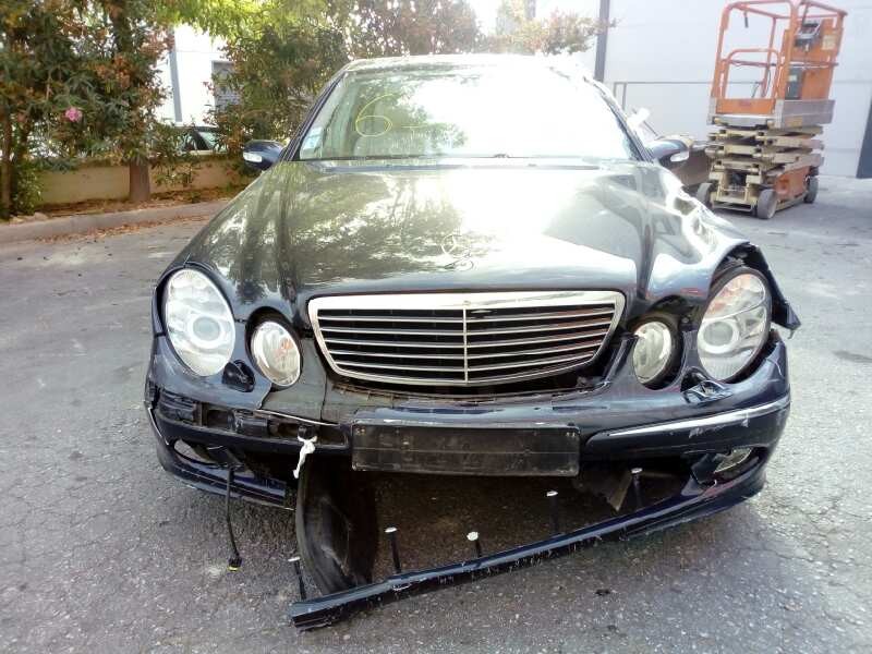 mercedes-benz clase e (w211) berlina del año 2003