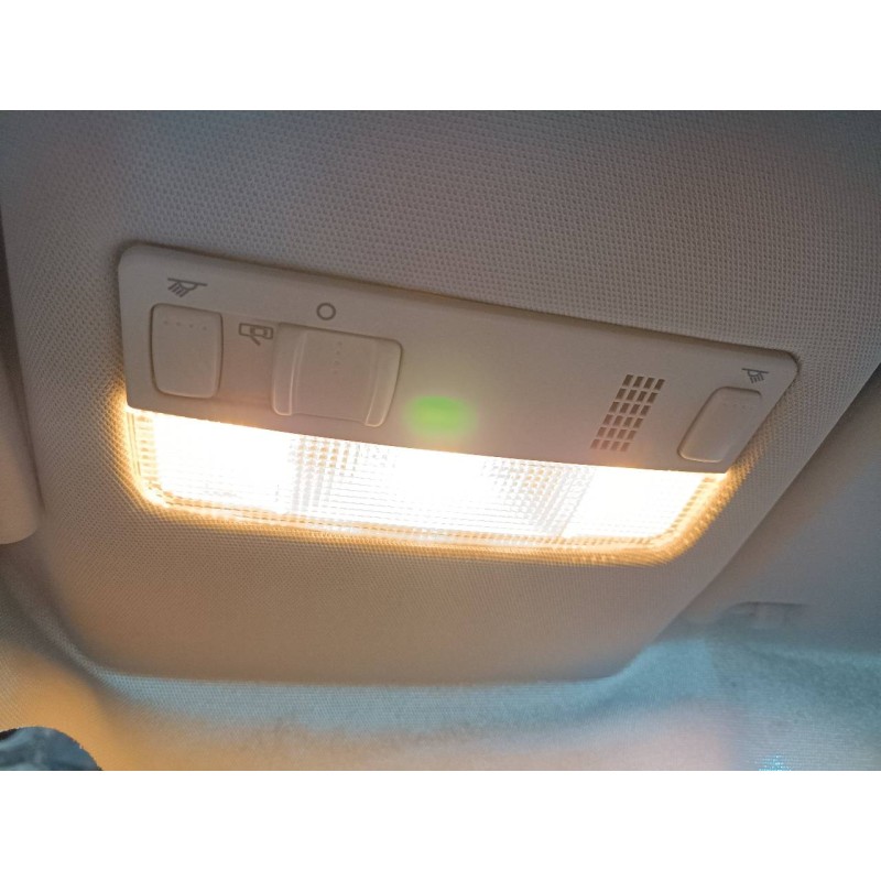 Recambio de luz interior para volkswagen polo (6c1) comfortline referencia OEM IAM   