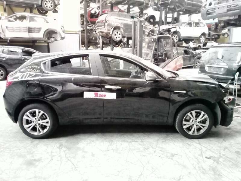 alfa romeo giulietta (191) del año 2012