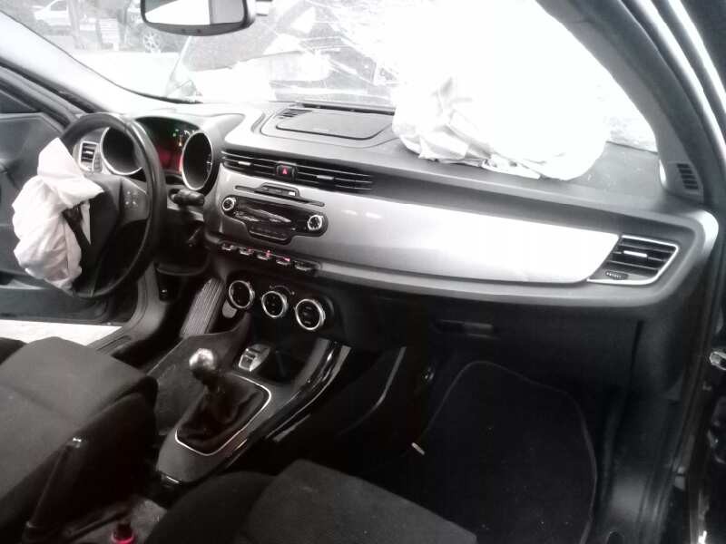 alfa romeo giulietta (191) del año 2012
