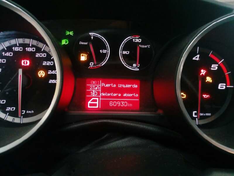alfa romeo giulietta (191) del año 2012