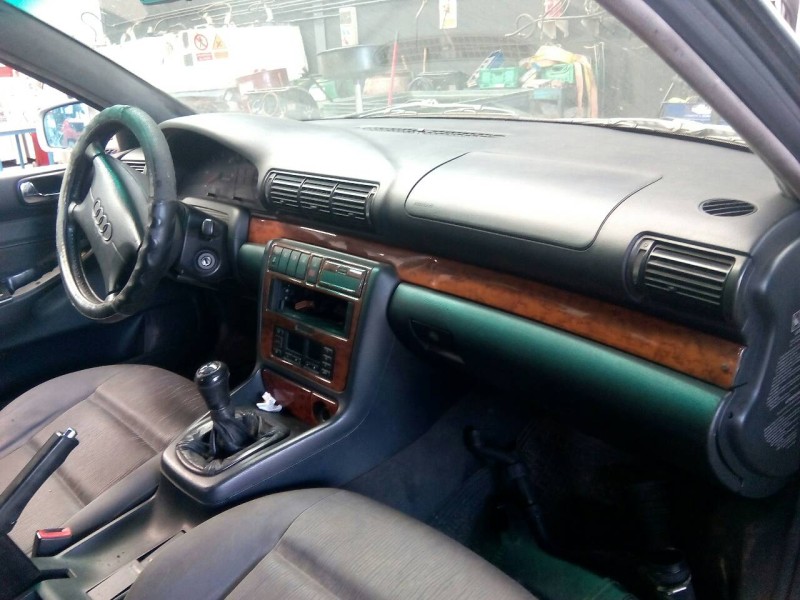audi a4 berlina (b5) del año 1994
