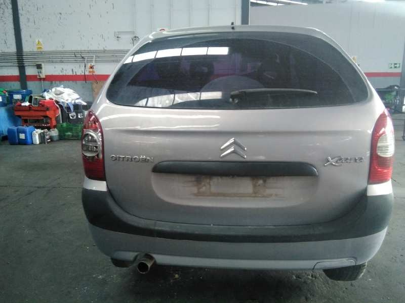 citroën xsara berlina del año 2004